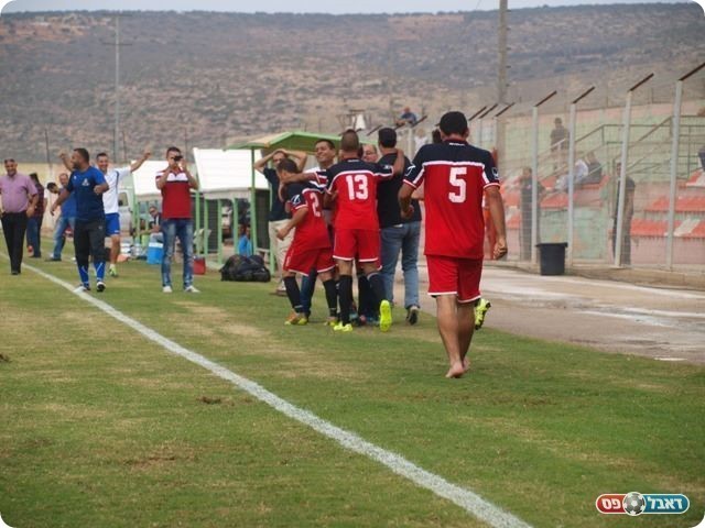 שחקני כפר כנא חוגגים מהפך (דאפר מחמיד)